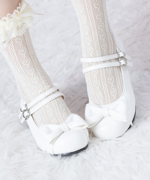 BODYLINE(ボディライン)の「ガーリーダブルストラップフラットパンプス(パンプス・レディース・ブラック/レッド/オフホワイト/サックスブルー・S/M/L)」の10枚目の写真
