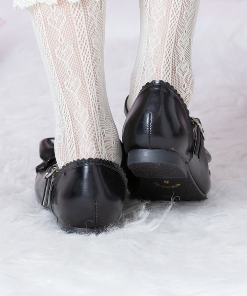 BODYLINE(ボディライン)の「ガーリーダブルストラップフラットパンプス(パンプス・レディース・ブラック/レッド/オフホワイト/サックスブルー・S/M/L)」の16枚目の写真