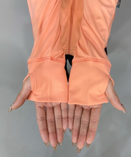 BILLABONG(ビラボン)の「BILLABONG/ビラボン ルーズシルエット バックプリント無地長袖ラッシュガード/フルジップパーカーラッシュガード BC013-852(ラッシュガード・レディース・ホワイト/ブラック/オレンジ・M/L)」の19枚目の写真