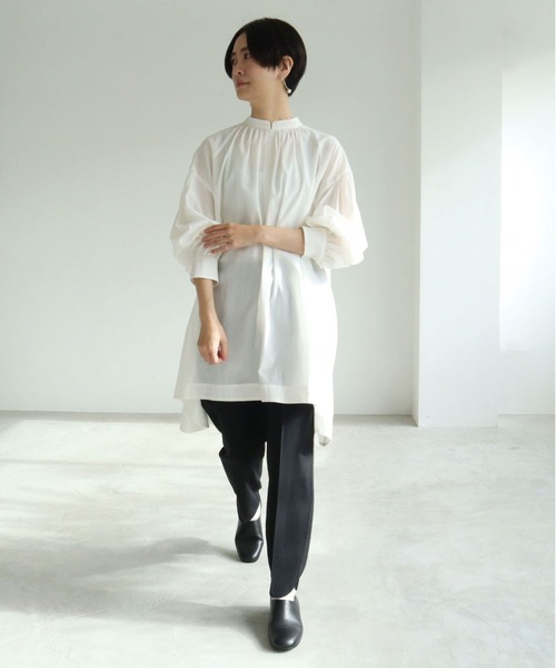 yuni(ユニ )の「オーガニックコットン混 2way gather tunic(シャツ/ブラウス・レディース・ホワイト/ブラック/イエロー・FREE)」の16枚目の写真