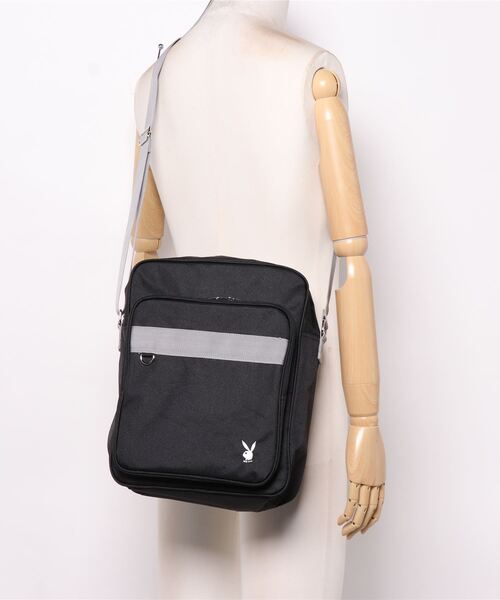 PLAYBOY（プレイボーイ）の「PLAYBOY スクールバッグ（ショルダーバッグ・レディース・ブラウン/ネイビー/ブラック・FREE）」の5枚目の写真