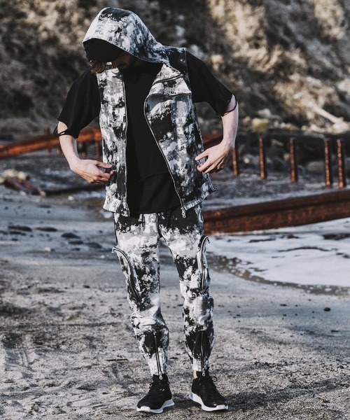 NO ID.（ノーアイディ）の「mko10469-ﾏﾙﾁﾌｧﾌﾞﾘｯｸﾛｰｶｯﾄｽﾆｰｶｰ（スニーカー・メンズ・ブラック/グレー/レオパード・40/44/42）」の13枚目の写真