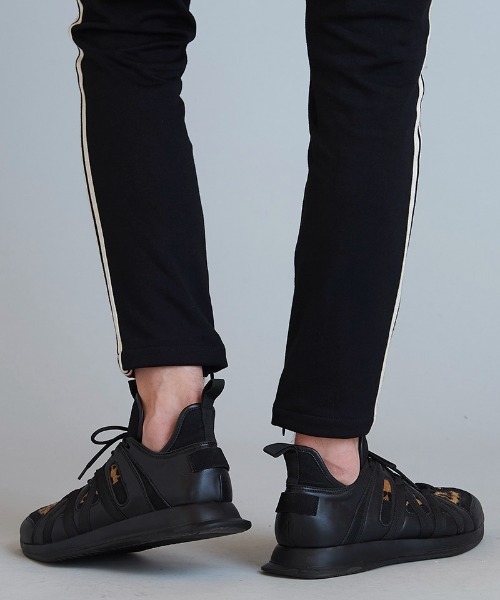 NO ID.（ノーアイディ）の「mko10469-ﾏﾙﾁﾌｧﾌﾞﾘｯｸﾛｰｶｯﾄｽﾆｰｶｰ（スニーカー・メンズ・ブラック/グレー/レオパード・40/44/42）」の17枚目の写真