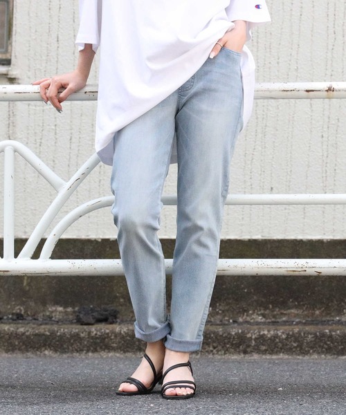 HONEYSUCKLE ROSE(ハニーサックルローズ)の「接触冷感でなつでも涼しく【HONEYSUCKLE ROSE】サマーデニムスリム(デニムパンツ・レディース・ダークインディゴブルー/ライトインディゴブルー・S/M/L/XS)」の1枚目の写真