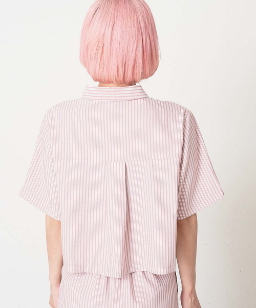 A de a.v.v（アードアー・ヴェ・ヴェ）の「［SET UP対応］ストライプ柄サイドスリットシャツ（シャツ/ブラウス・レディース・ピンク/ライトグレー・36/38）」の6枚目の写真