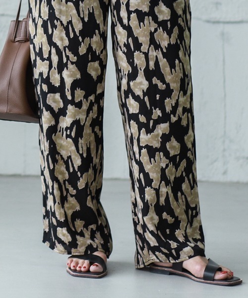 SUGAR BISKET（シュガービスケット）の「レオパード柄ワイドパンツ（その他パンツ・レディース・ホワイト/ピンク/ブラック・M/L）」の18枚目の写真