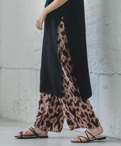 SUGAR BISKET（シュガービスケット）の「レオパード柄ワイドパンツ（その他パンツ・レディース・ホワイト/ピンク/ブラック・M/L）」の7枚目の写真