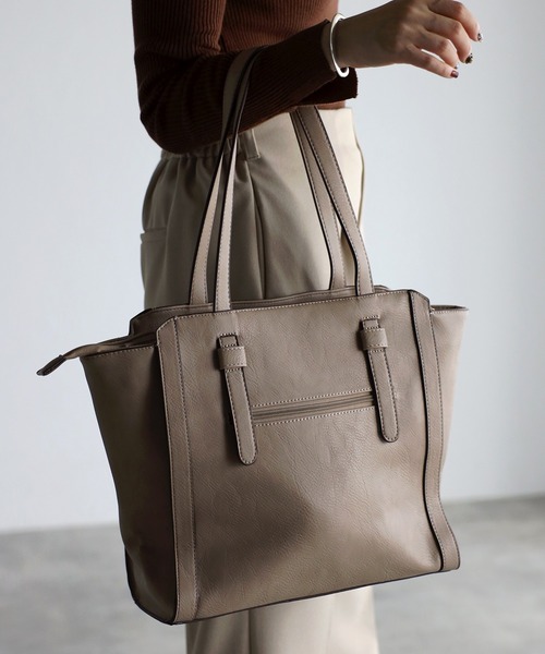GUSCIO(グッシオ)の「【グッシオベーシック】デザインハンドルスクエアトートバッグ(トートバッグ・レディース・ブラック/グリーン/グレイッシュベージュ/シャーベット・FREE)」の22枚目の写真