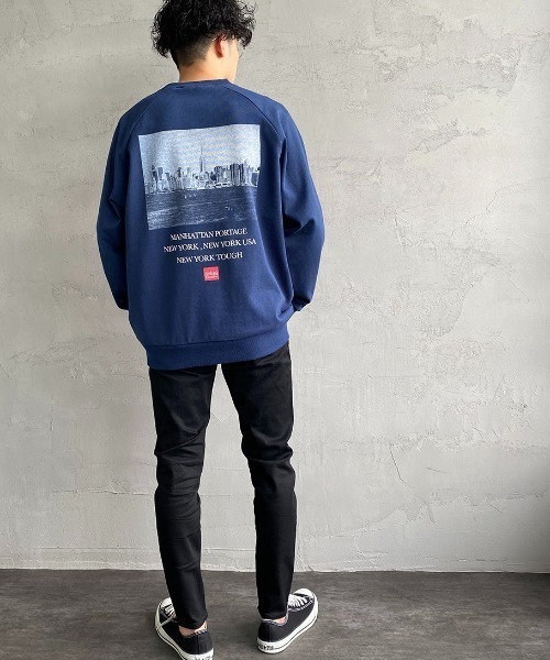 Manhattan Portage（マンハッタンポーテージ）の「[MANHATTAN PORTAGE/マンハッタンポーテージ] 別注 バックフォトプリントクルーネックスウェット（スウェット・レディース・ホワイト/ネイビー/グレー・S/M/L/XL）」の9枚目の写真