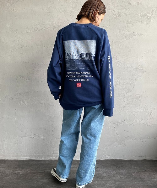 Manhattan Portage（マンハッタンポーテージ）の「[MANHATTAN PORTAGE/マンハッタンポーテージ] 別注 バックフォトプリントクルーネックスウェット（スウェット・レディース・ホワイト/ネイビー/グレー・S/M/L/XL）」の8枚目の写真