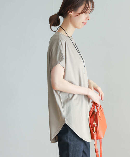 URBAN RESEARCH DOORS（アーバンリサーチドアーズ）の「コットンリヨセルチュニックプルオーバー（Tシャツ/カットソー・レディース・ベージュ/ネイビー/ブラウン系その他・MEDIUM）」の17枚目の写真