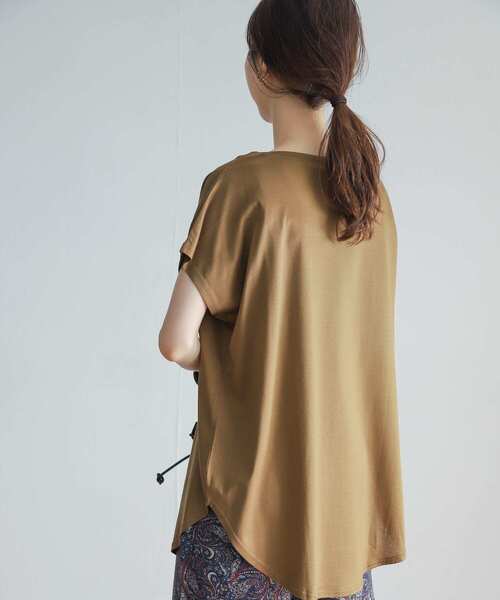 URBAN RESEARCH DOORS（アーバンリサーチドアーズ）の「コットンリヨセルチュニックプルオーバー（Tシャツ/カットソー・レディース・ベージュ/ネイビー/ブラウン系その他・MEDIUM）」の21枚目の写真