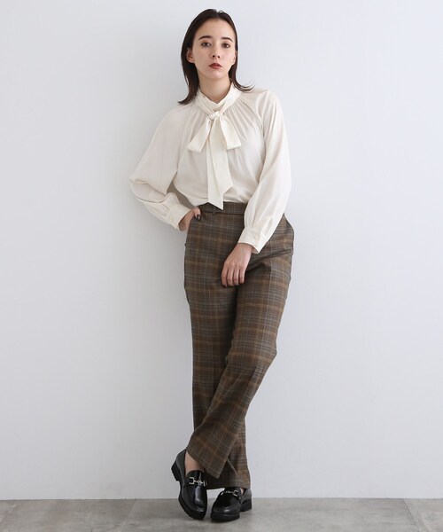 INDIVI(インディヴィ)の「◆【洗える/2WAY/日本製/レオパード】ボウタイ スタンドカラーブラウス(シャツ/ブラウス・レディース・アイボリー/ベージュ系その他3/ライトイエロー系4・38/13/05/15 )」の16枚目の写真
