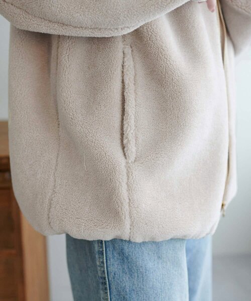 DISCOAT(ディスコート)の「【新色追加!/リバイバル】キレイメボアスタンドブルゾン(ブルゾン・レディース・ブラック/グレー/ライトベージュ/ブラウン・FREE)」の5枚目の写真