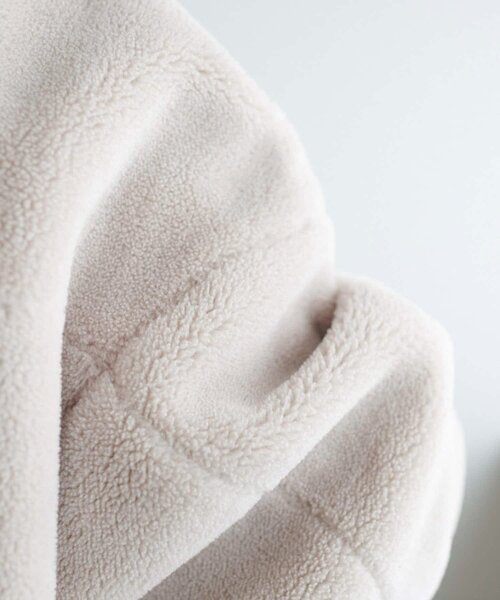 DISCOAT(ディスコート)の「【新色追加!/リバイバル】キレイメボアスタンドブルゾン(ブルゾン・レディース・ブラック/グレー/ライトベージュ/ブラウン・FREE)」の6枚目の写真