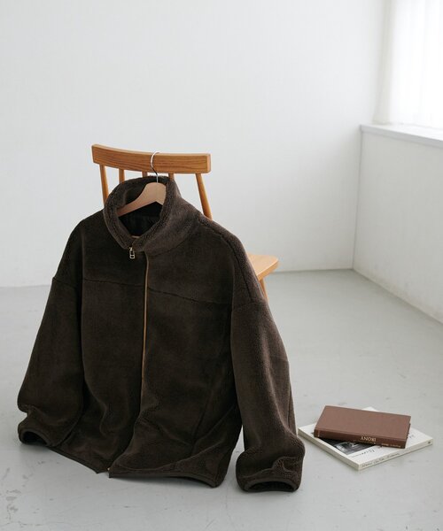 DISCOAT(ディスコート)の「【新色追加!/リバイバル】キレイメボアスタンドブルゾン(ブルゾン・レディース・ブラック/グレー/ライトベージュ/ブラウン・FREE)」の9枚目の写真