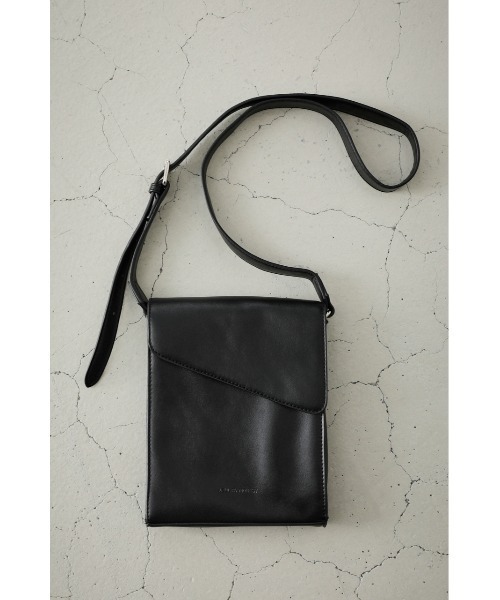 AZUL by moussy（アズールバイマウジー）の「FAUX LEATHER COLOR SHOULDER/フェイクレザーカラーショルダー（ショルダーバッグ・メンズ・ブラック/カーキ/グリーン/ブルー/グレー・FREE）」の19枚目の写真