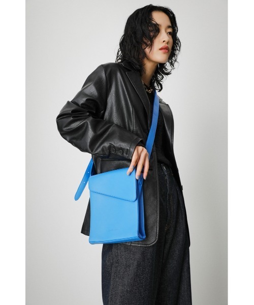 AZUL by moussy（アズールバイマウジー）の「FAUX LEATHER COLOR SHOULDER/フェイクレザーカラーショルダー（ショルダーバッグ・メンズ・ブラック/カーキ/グリーン/ブルー/グレー・FREE）」の18枚目の写真