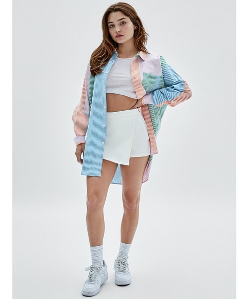 Guess（ゲス）の「GUESS Originals Multi Stripe Shirt（シャツ/ブラウス・レディース・マルチ・MEDIUM/X-SMALL/SMALL）」の2枚目の写真