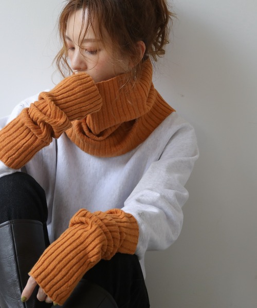 frames RAY CASSIN（フレームスレイカズン）の「WEB限定 リブネックウォーマー アームウォーマー別売り（ネックウォーマー/スヌード・レディース・ターコイズブルー/オートミール/キャメル/スミクロ/イエロー×グリーン/ブラック系・FREE）」の10枚目の写真