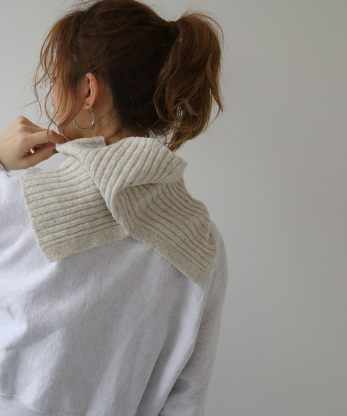 frames RAY CASSIN（フレームスレイカズン）の「WEB限定 リブネックウォーマー アームウォーマー別売り（ネックウォーマー/スヌード・レディース・ターコイズブルー/オートミール/キャメル/スミクロ/イエロー×グリーン/ブラック系・FREE）」の16枚目の写真