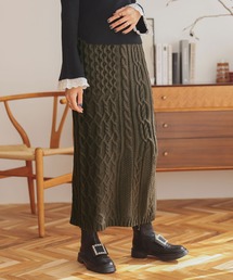 ケーブル編みナロースカート