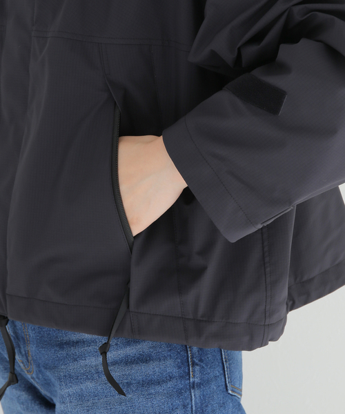 AP STUDIO（エーピーストゥディオ）の「【Product Twelve/プロダクト トゥエルブ】フーデッドショートブルゾン（ナイロンジャケット・レディース・ブラック・FREE）」の16枚目の写真