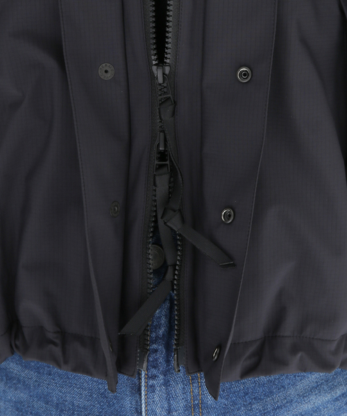 AP STUDIO（エーピーストゥディオ）の「【Product Twelve/プロダクト トゥエルブ】フーデッドショートブルゾン（ナイロンジャケット・レディース・ブラック・FREE）」の18枚目の写真