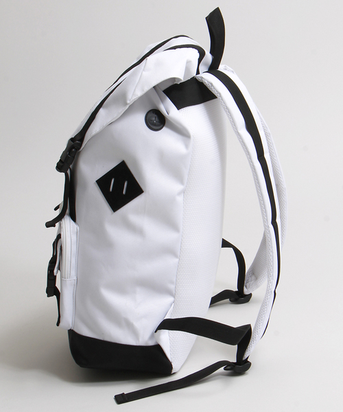 WEGO（ウィゴー）の「WEGO/フラップベルトバックパック（バックパック/リュック・メンズ・ホワイト/ブラック/ネイビー・FREE）」の8枚目の写真