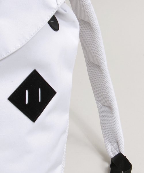 WEGO（ウィゴー）の「WEGO/フラップベルトバックパック（バックパック/リュック・メンズ・ホワイト/ブラック/ネイビー・FREE）」の18枚目の写真