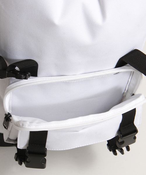 WEGO（ウィゴー）の「WEGO/フラップベルトバックパック（バックパック/リュック・メンズ・ホワイト/ブラック/ネイビー・FREE）」の13枚目の写真