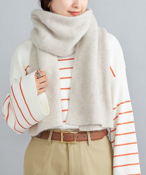 SHIPS(シップス)の「ヘアリー マフラー 22FW◆(マフラー・レディース・ライトグレー/ベージュ/ラベンダー・ONE SIZE)」の2枚目の写真