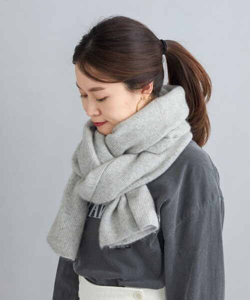 SHIPS(シップス)の「ヘアリー マフラー 22FW◆(マフラー・レディース・ライトグレー/ベージュ/ラベンダー・ONE SIZE)」の11枚目の写真