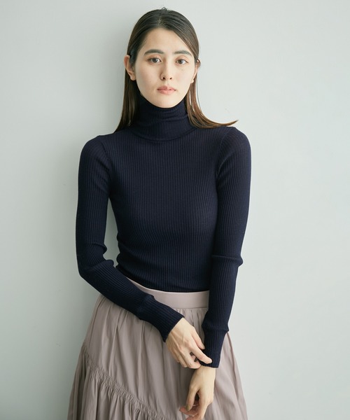 ROPE'（ロペ）の「ウールシルクリブタートルネックニットソー（ニット/セーター・レディース・ブラック/チャコールグレー/キナリ/ネイビー/レッド・M）」の5枚目の写真