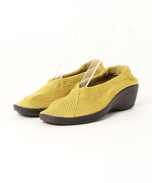 ARCOPEDICO(アルコペディコ)の「《ARCOPEDICO》MAILU(パンプス・レディース・ネイビー/カーキ/ブラック/スモークピンク/ブルー系その他/ベージュ/マスタード・35/36/37/38)」の1枚目の写真