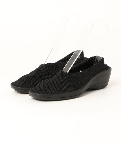 ARCOPEDICO(アルコペディコ)の「《ARCOPEDICO》MAILU(パンプス・レディース・ネイビー/カーキ/ブラック/スモークピンク/ブルー系その他/ベージュ/マスタード・35/36/37/38)」の2枚目の写真