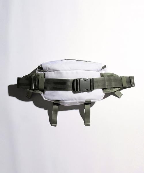 BRIEFING（ブリーフィング）の「＜BRIEFING×BY＞ BODY BAG/バッグ（ボディバッグ/ウエストポーチ・メンズ・ホワイト/ネイビー・フリー）」の6枚目の写真