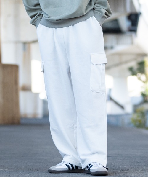 Red Cap Girl（レッドキャプガール）の「【a-r】〔Red Cap Girl/レッドキャップガール〕TC裏毛 RCGピスネーム付き スウェット ワイドカーゴパンツ（カーゴパンツ・メンズ・ホワイト/アッシュグレー/ブラック・MEDIUM/LARGE）」の2枚目の写真