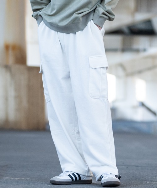 Red Cap Girl（レッドキャプガール）の「【a-r】〔Red Cap Girl/レッドキャップガール〕TC裏毛 RCGピスネーム付き スウェット ワイドカーゴパンツ（カーゴパンツ・メンズ・ホワイト/アッシュグレー/ブラック・MEDIUM/LARGE）」の4枚目の写真