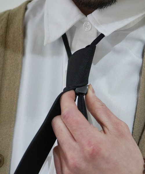 Port（ポート）の「【 簡単に着装 】 アジャスター付き ナロータイ  / ネクタイ_（ネクタイ・メンズ・グリーン/ブラック/レッド/ピンク・FREE）」の7枚目の写真