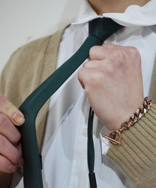 Port（ポート）の「【 簡単に着装 】 アジャスター付き ナロータイ  / ネクタイ_（ネクタイ・メンズ・グリーン/ブラック/レッド/ピンク・FREE）」の10枚目の写真