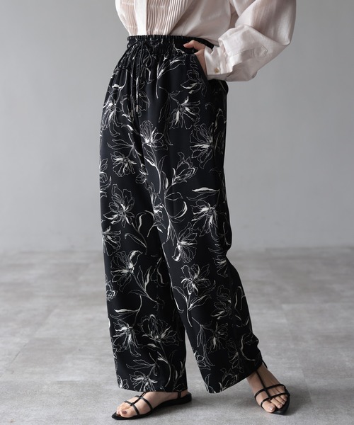 HERENCIA（ヘレンチア）の「サテンパイピング サイドライン ペンシルフラワー イージーパンツ（その他パンツ・レディース・ホワイト系その他/ブラック系その他・MEDIUM）」の16枚目の写真