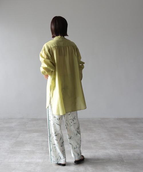 HERENCIA（ヘレンチア）の「サテンパイピング サイドライン ペンシルフラワー イージーパンツ（その他パンツ・レディース・ホワイト系その他/ブラック系その他・MEDIUM）」の9枚目の写真