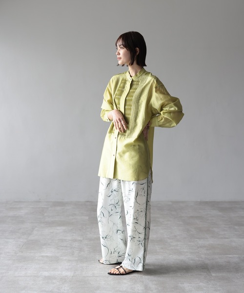 HERENCIA（ヘレンチア）の「サテンパイピング サイドライン ペンシルフラワー イージーパンツ（その他パンツ・レディース・ホワイト系その他/ブラック系その他・MEDIUM）」の8枚目の写真