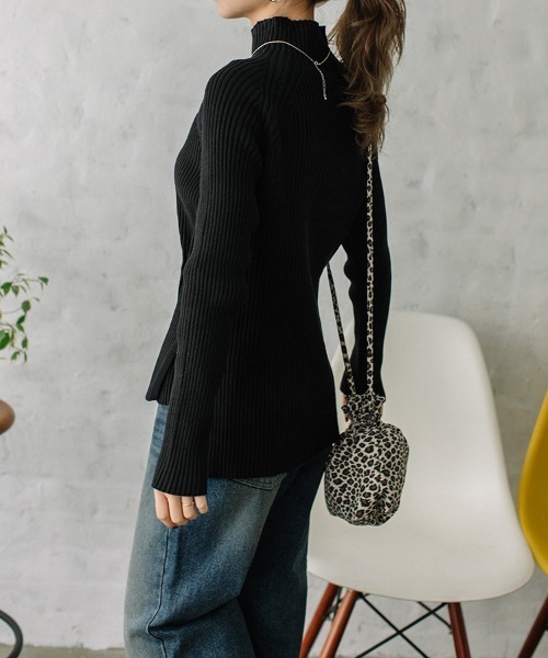 Flugge(フラッジー)の「side slit rib knit/サイドスリットリブニット(ニット/セーター・レディース・ブラック/アイボリー・FREE)」の10枚目の写真