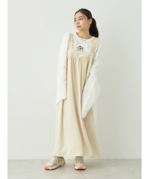 earth music&ecology（アースミュージックアンドエコロジー）の「ギャザーキャミドレス（ワンピース・レディース・アイボリー/ブラック・FREE）」の4枚目の写真