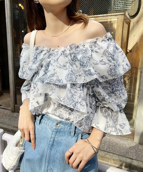 one after another NICE CLAUP（ワンアフターアナザーナイスクラップ）の「ヘルシーな肌見せ。2wayオフショルブラウス（シャツ/ブラウス・レディース・アイボリー/ブラック系その他/ピンク系その他/ブルー系その他・FREE）」の20枚目の写真