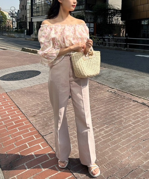 one after another NICE CLAUP（ワンアフターアナザーナイスクラップ）の「ヘルシーな肌見せ。2wayオフショルブラウス（シャツ/ブラウス・レディース・アイボリー/ブラック系その他/ピンク系その他/ブルー系その他・FREE）」の13枚目の写真