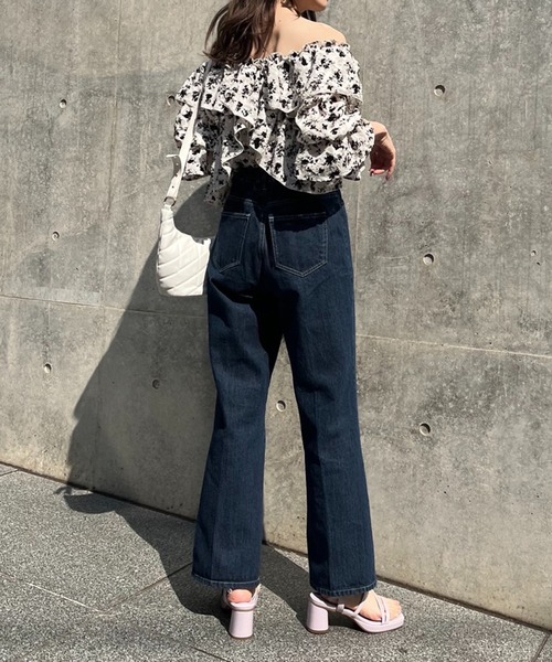 one after another NICE CLAUP（ワンアフターアナザーナイスクラップ）の「ヘルシーな肌見せ。2wayオフショルブラウス（シャツ/ブラウス・レディース・アイボリー/ブラック系その他/ピンク系その他/ブルー系その他・FREE）」の16枚目の写真