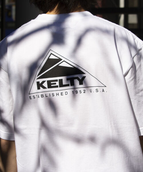 KELTY(ケルティ)の「【KELTY×GLOSTER】別注バックプリント ビッグシルエットTシャツ ケルティ(Tシャツ/カットソー・メンズ・ブラック/ホワイト/ピンク/ダークブラウン/ベージュ・M/L)」の11枚目の写真
